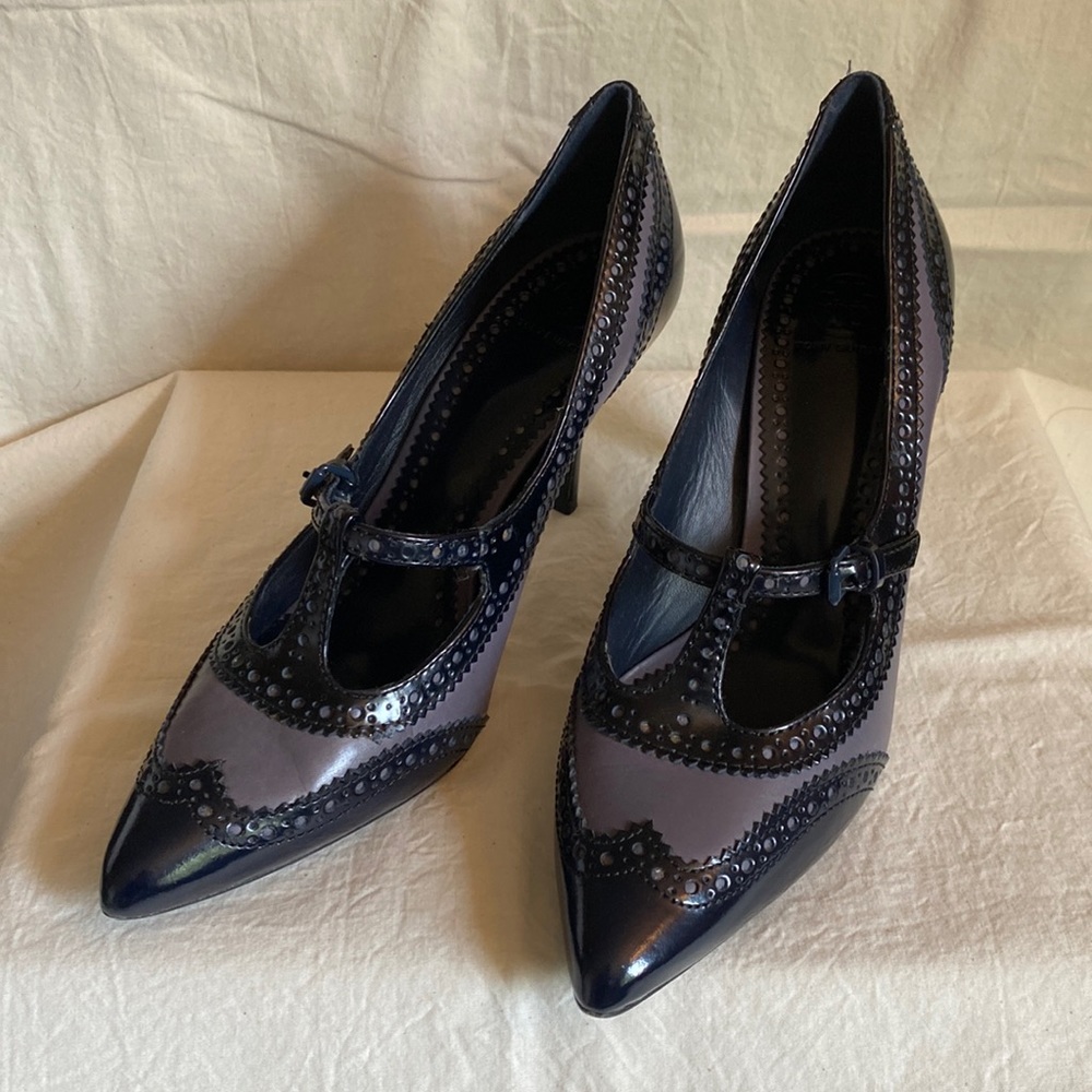 Tory Burch Everly Wing Tip Heels, Women’s Size 9.5M